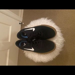 Nike Sb skate shoes